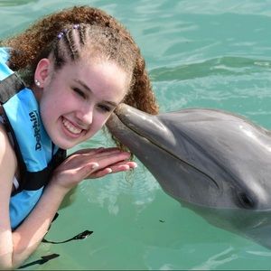 Meet your Posher, Ggillian